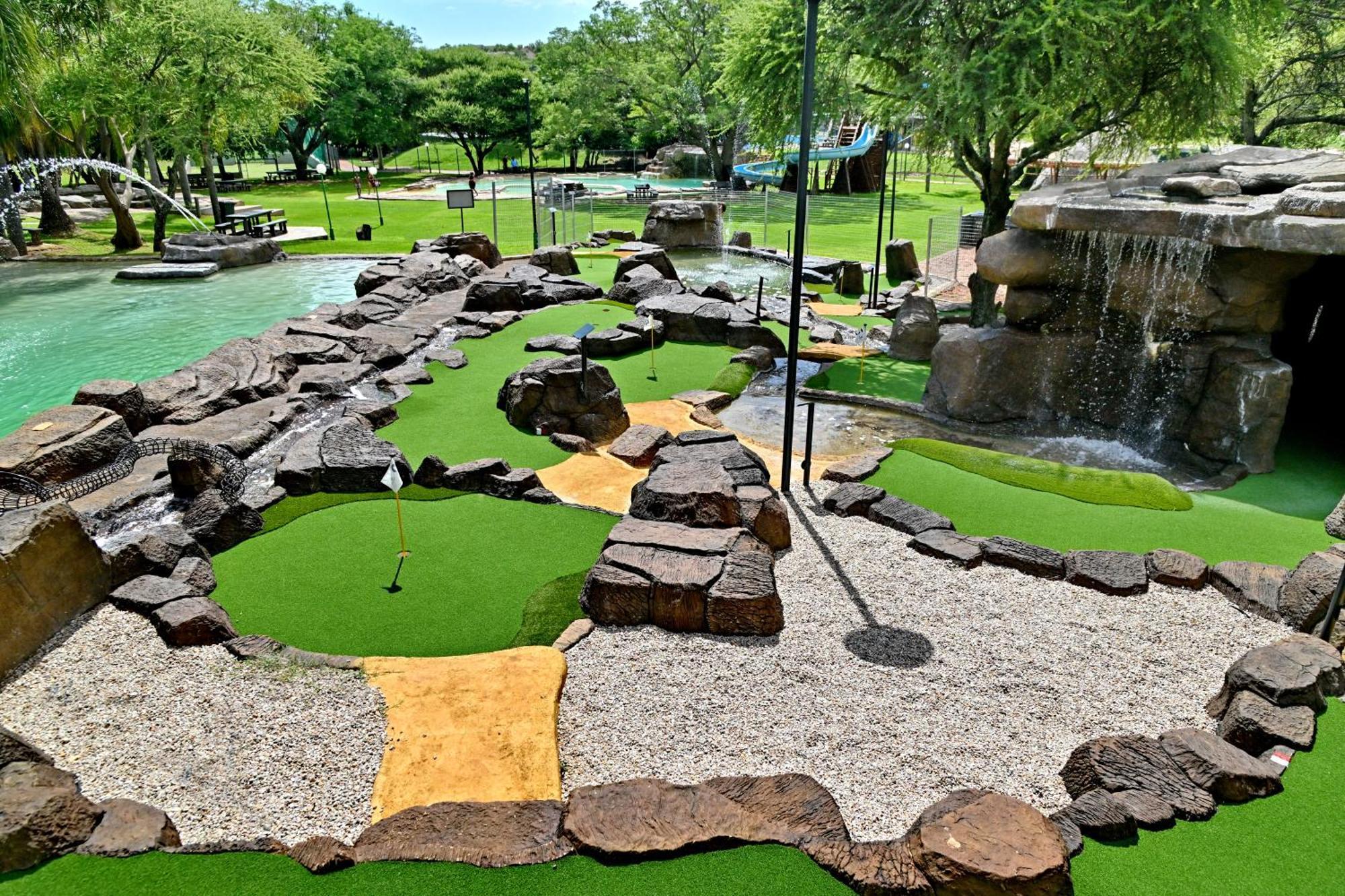הארטביספורט Seasons Golf, Leisure, Spa מראה חיצוני תמונה